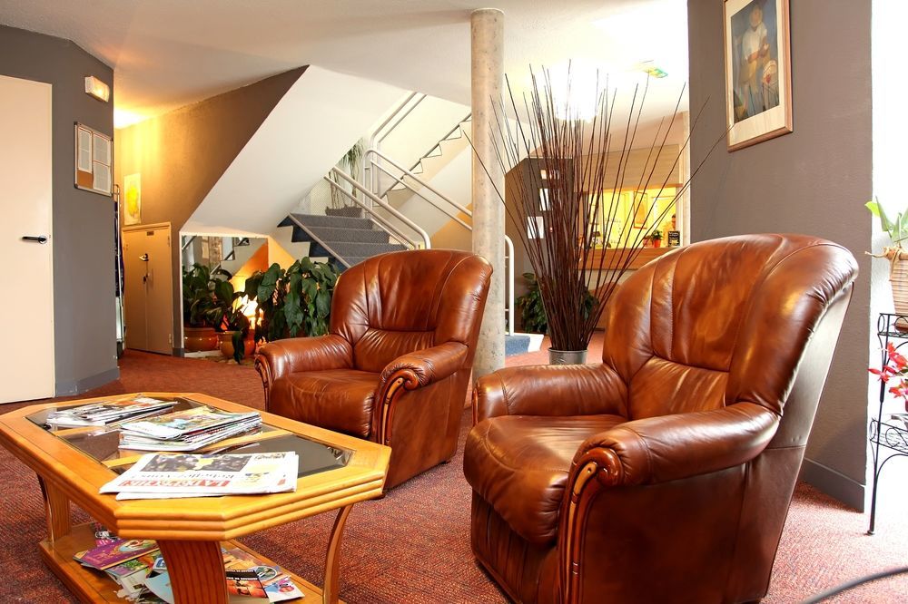 Hotel Logis Hotel- Restaurant Le Rialto 2*